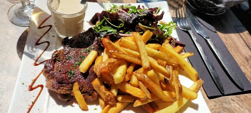 Pièce Du Boucher Frites Salade